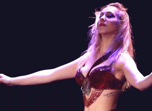Deea Bellydance – Danseuse Professionnelle et Coach Sportive à Bruxelles